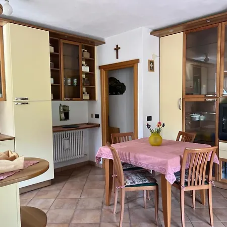 Fiore Dell'alpe شقة